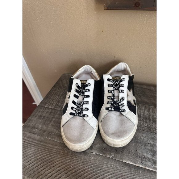 VINTAGE HAVANA Bianca black pebbled Women’s Fashion Sneakers shoes size 7 - Picture 2 of 5